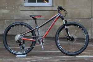 Islabike Creig 24 Pro.jpg