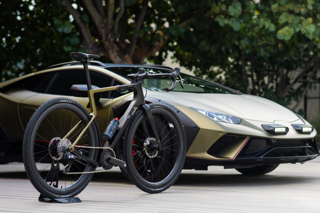 2022 3T Exploro Racemax X Huracan Sterrato