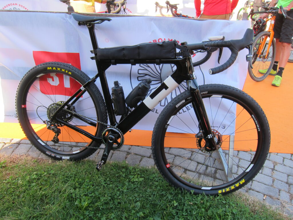 Jeroboam gravel bike gallery35