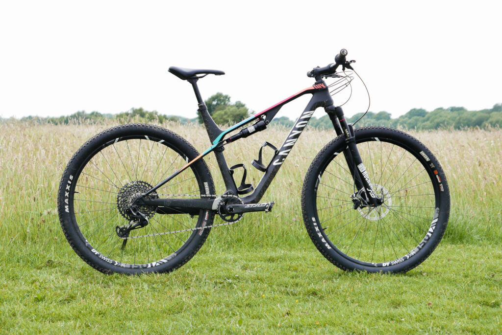 Lux-CF-SL-6.0-Pro-Race-review-100.jpg