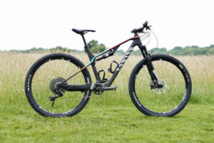 Canyon Lux CF SL 8.0 Pro Race review