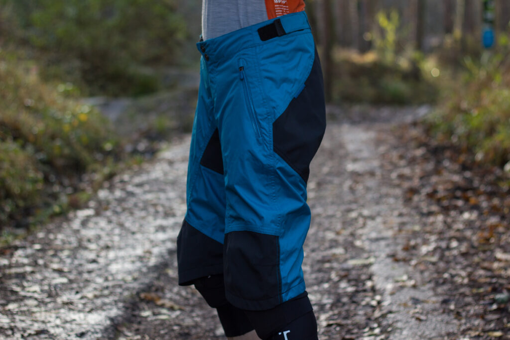 Madison DTE Waterproof Shorts Womens-2.jpg