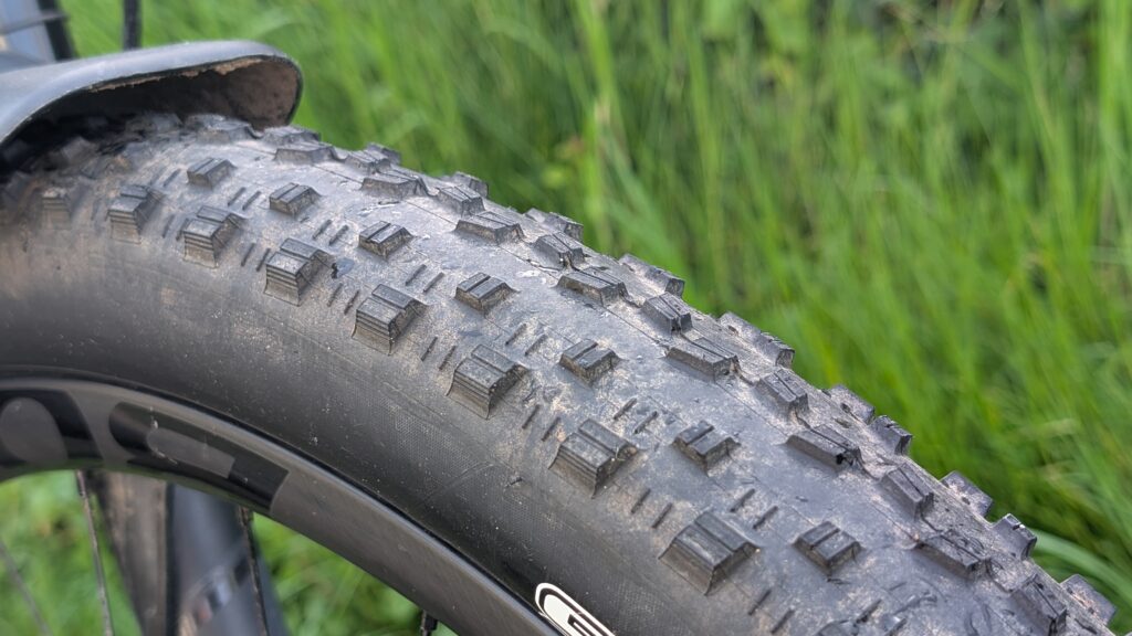 Maxxis Severe tread height
