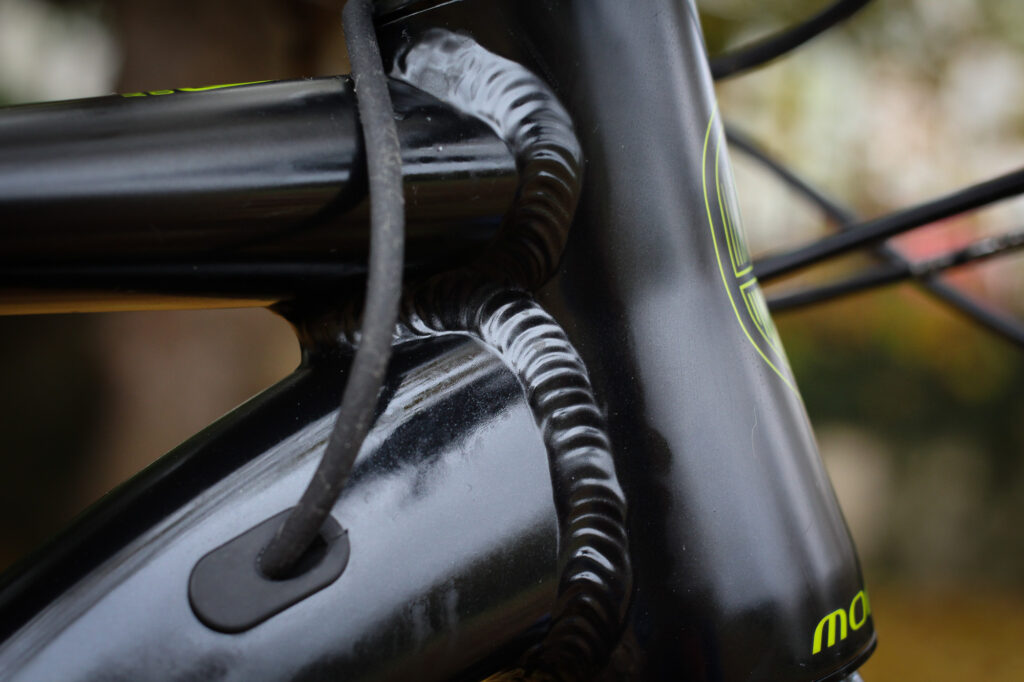 Mondraker e-Prime R+ – head tube welds.jpg