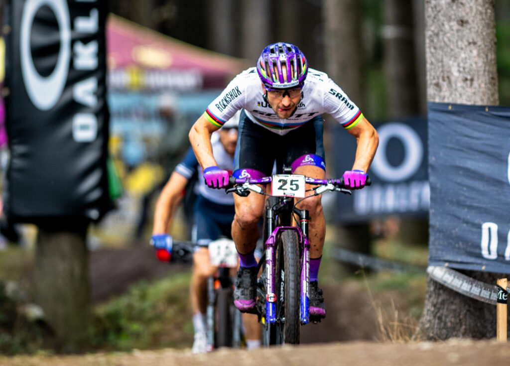 Mountain bike icons: Nino Schurter
