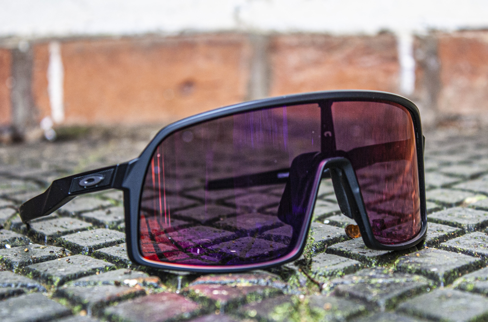 Oakley Sutro S