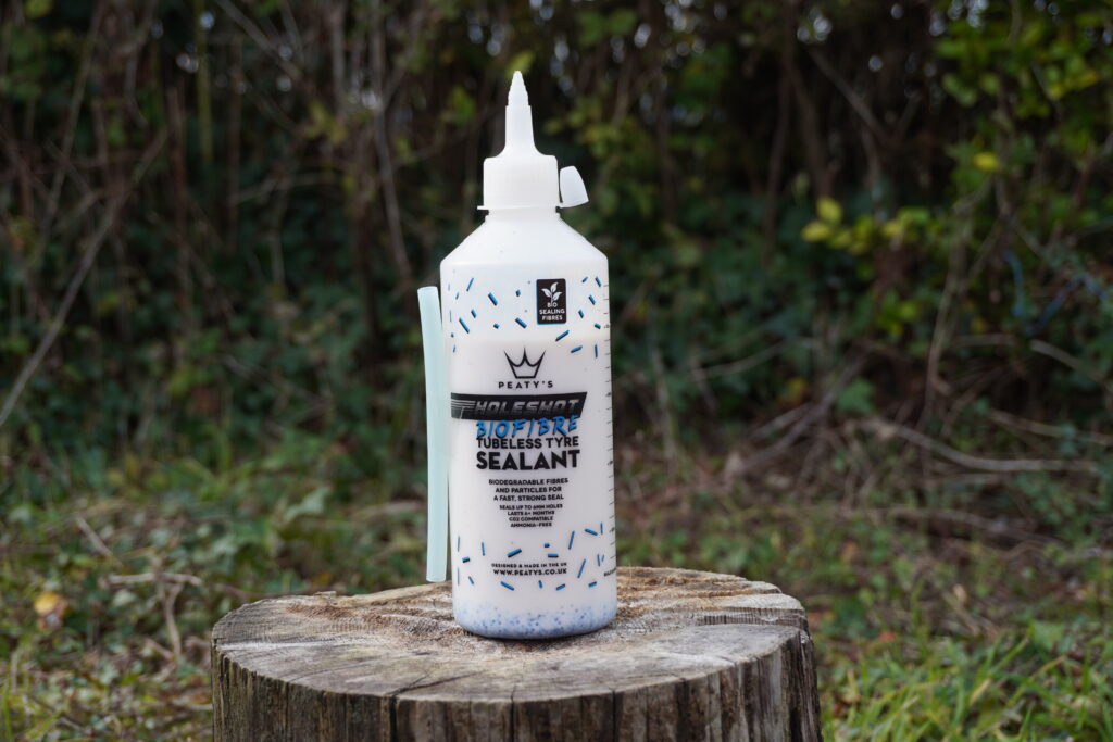 Peatys_Holeshot_tubeless_sealant.JPG