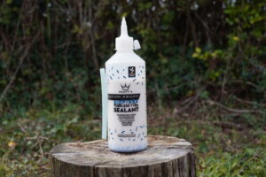 Peatys Holeshot Biofibre tubeless sealant review
