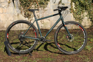 Pipedream Alice Detail Whole bike-2.jpg