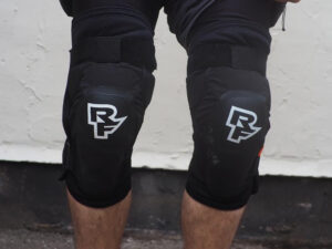 Race Face Roam Knee review