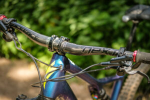 RaceFace Next R 35 handlebar review