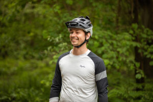 Rapha performance trail 3:4 sleeve jersey 002.jpg