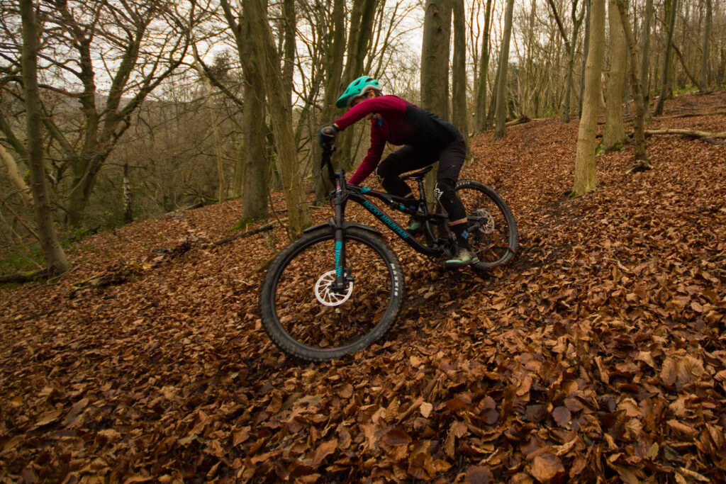 Rocky Mountain Altitude Alloy 30 Riding-3