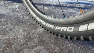 Schwalbe Ice Spiker Pro review