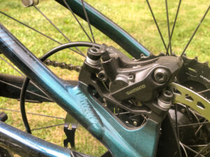 Shimano Deore MT520 4 piston brakes-7.jpg