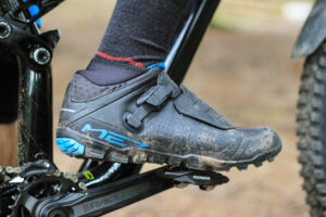 Shimano ME7 shoes -1.jpg