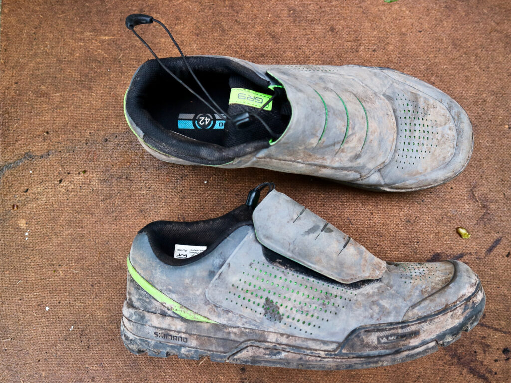Shimano-GR9-flat-pedal-shoes-review-100.jpg