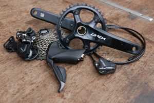 Shimano-GRX-Di2-RX800-gravel-groupset-100