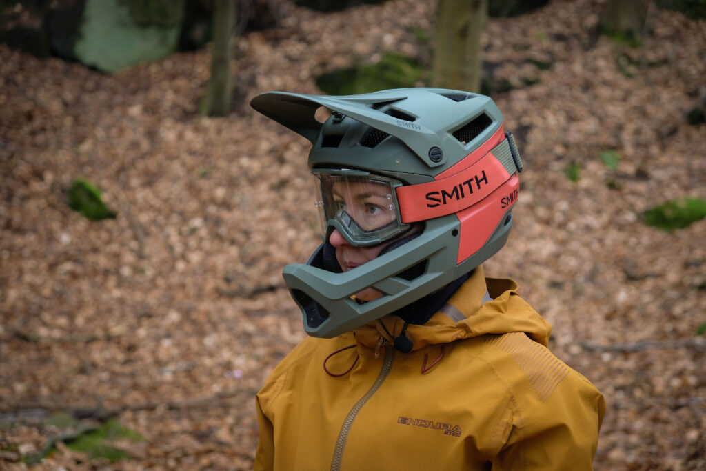 Smith Mainline helmet-3.jpg