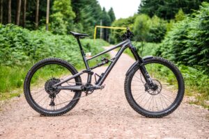 Specialized Status 2020 review