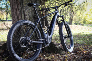 Specialized Turbo Levo HT - full bike 2.jpg