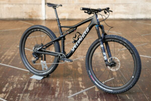 Specialized-Epic-Expert-Carbon-Evo-first-look-review-105.jpg
