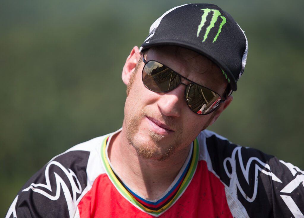Mountain bike icons - Steve Peat