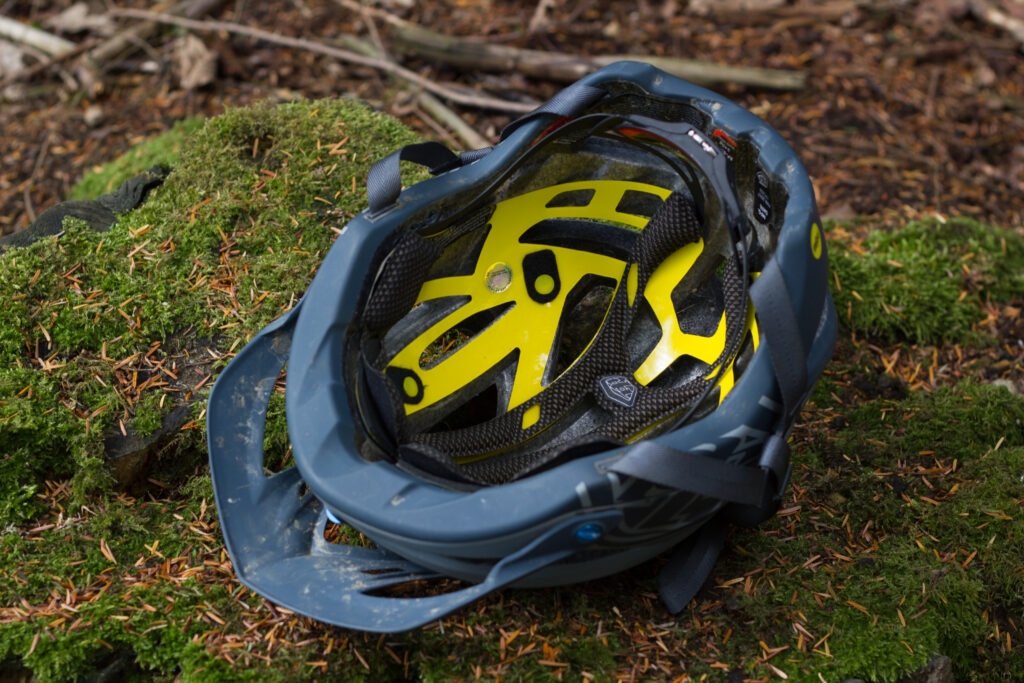 Troy-Lee-Designs-A2-MIPS-helmet-101