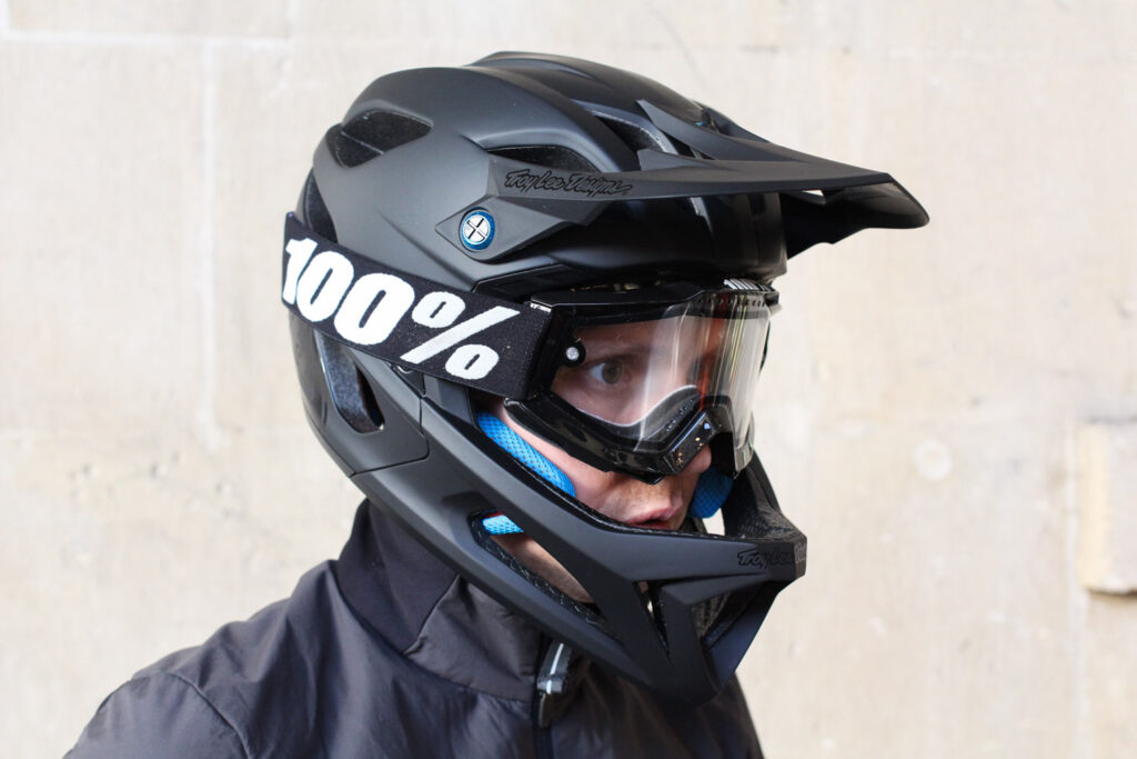 Troy-Lee-Designs-Stage-fullface-helmet-review-106