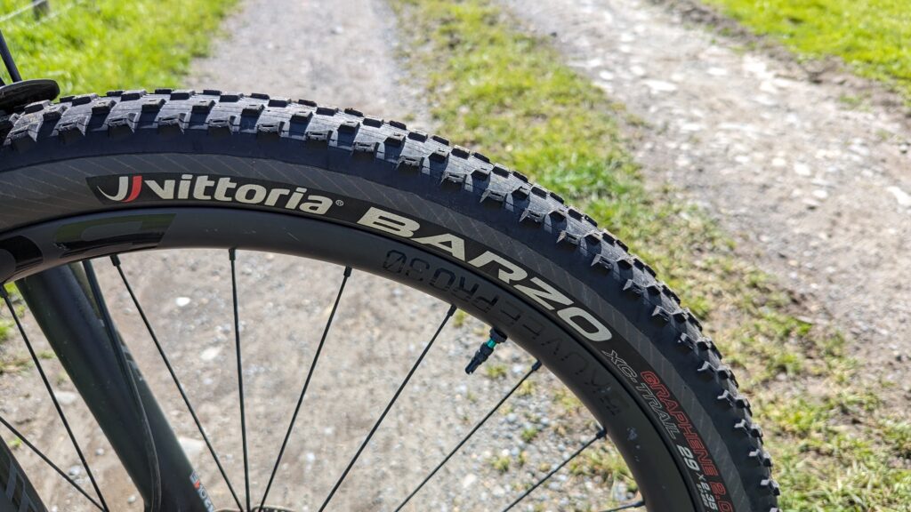 Vittoria Barzo XC Trail Main.jpg