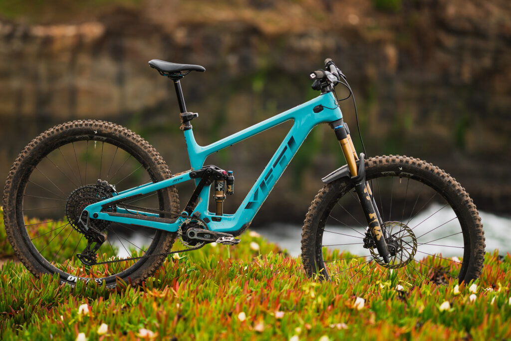 Yeti MTe side on