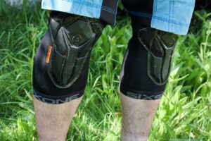 661 Recon knee pad review