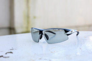Tifosi Optics Crit Crystal Fototech glasses review