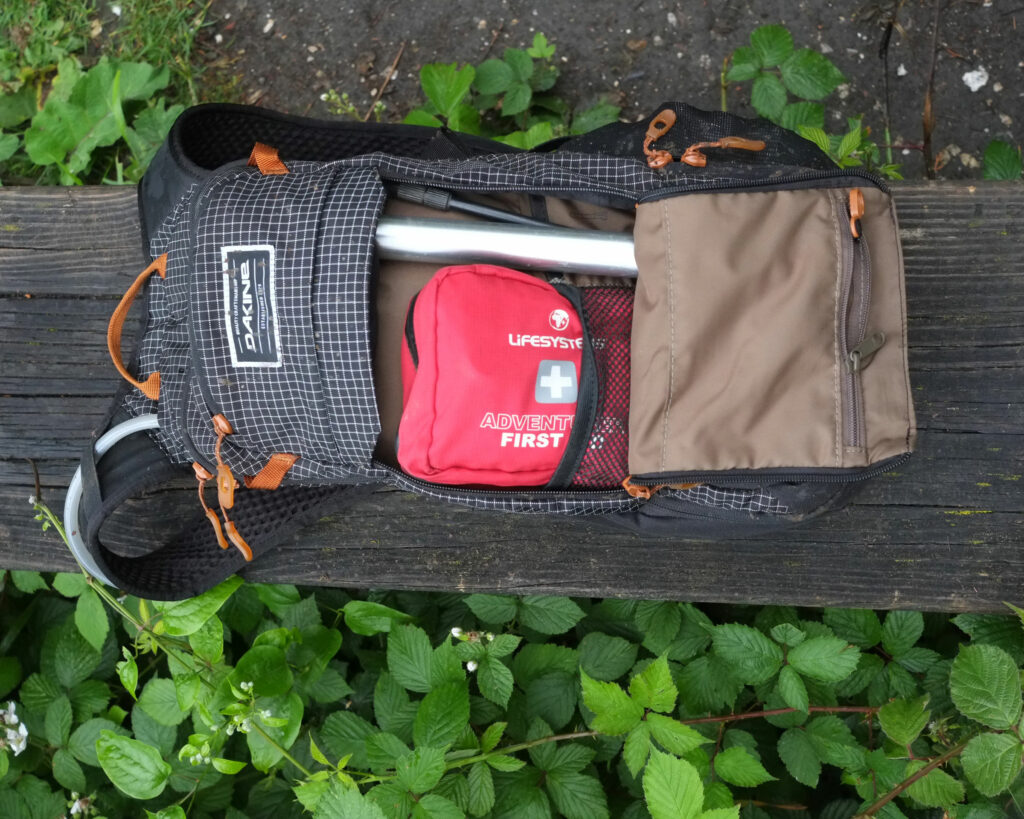 dakine-syncline-12litre-pack-review-5