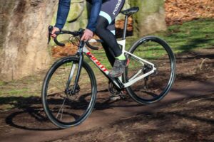 2020 Giant Revolt Advanced 2 review