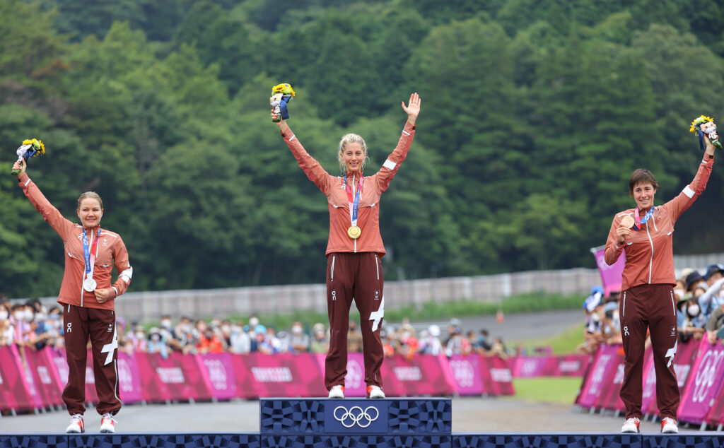 jolanda neff switzerland podium mountain bike tokyo 2020 olympics