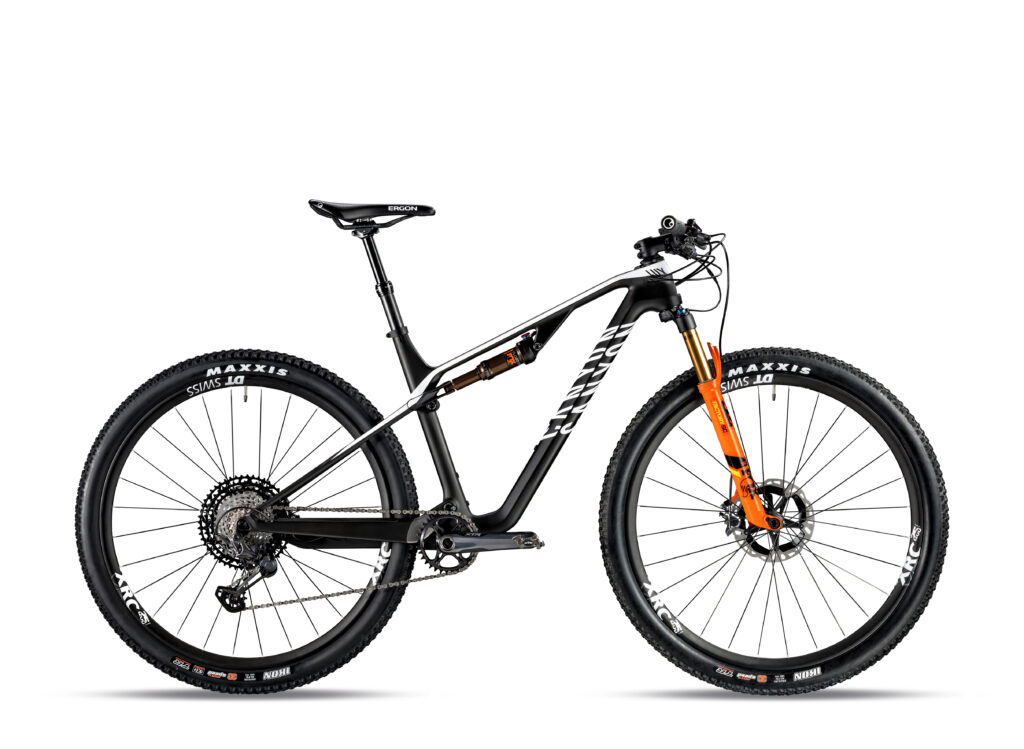 lux-cf-slx-9-race-team_team_replica.jpg