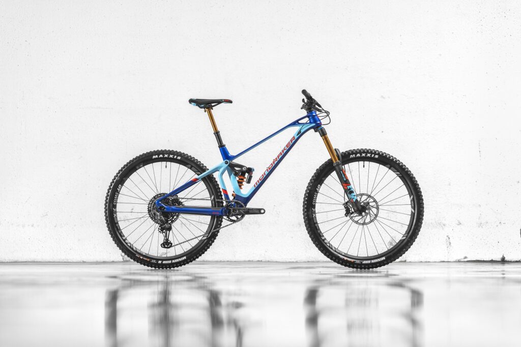 mondraker superfoxy header.jpg