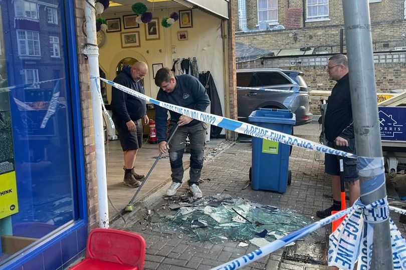 https://cdn.road.cc/wp-content/uploads/roadcc/0_Sunbury-crash-1.jpg