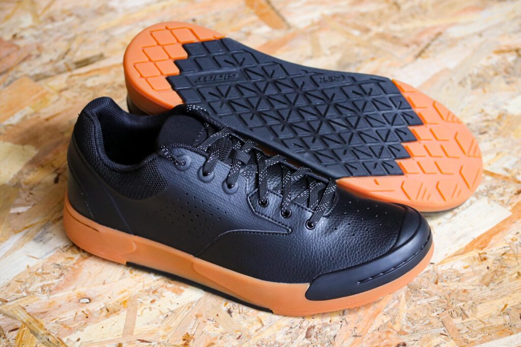 2020 Giant Shuttle Flat Off Road Shoes