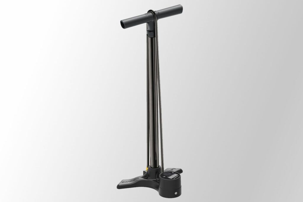 2020 Lezyne Macro Floor Drive Digital Gloss Black