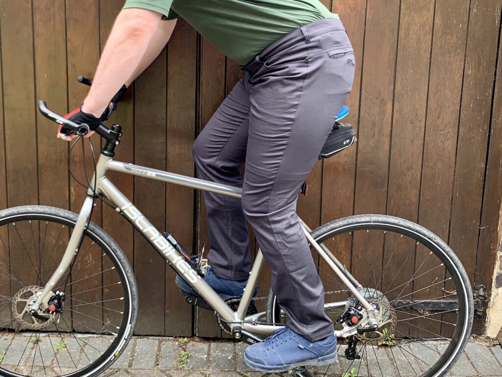 2020 Pearl Izumi Rove Trousers on bike