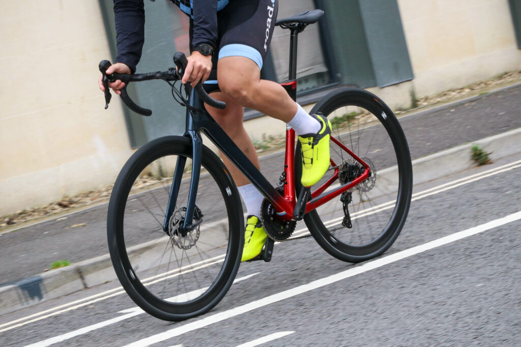 2021 Giant Defy Advanced Pro 3 &ndash; riding 5.jpg