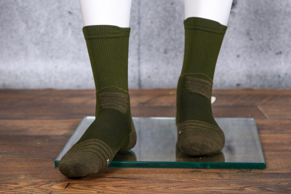 2021 Monton PRO Suutu Merino Socks 3.jpg