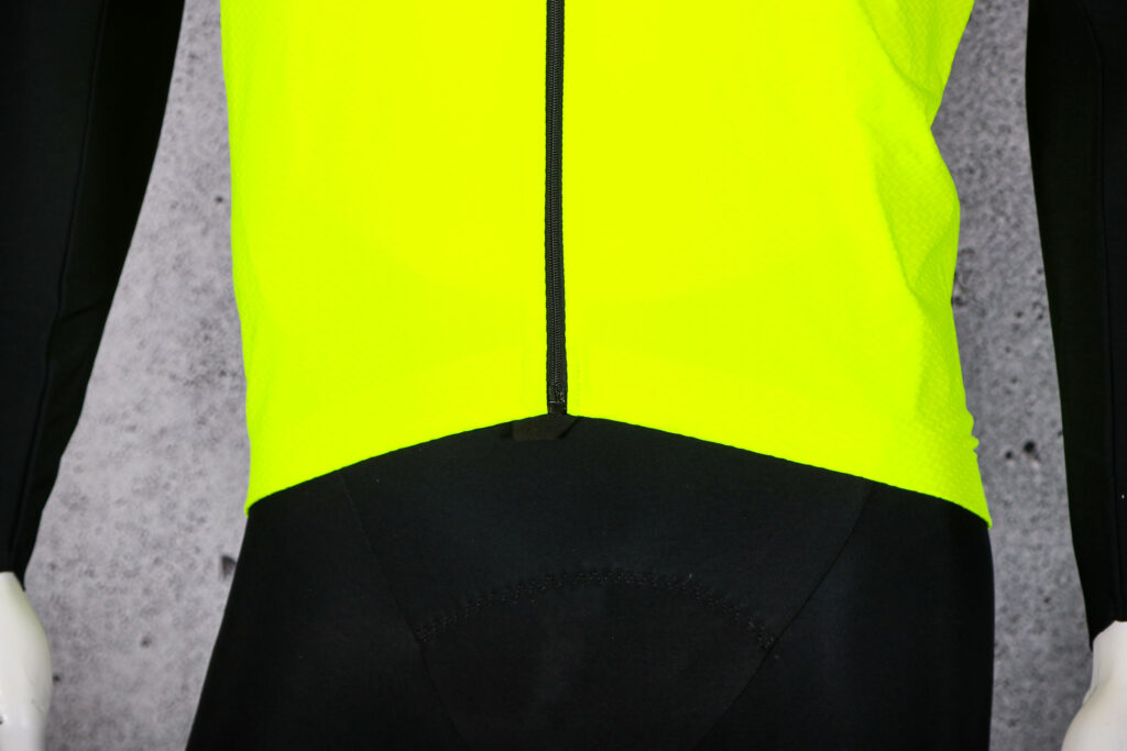 2022 Assos Mille GTS Spring Fall Jacket C2 – hem.jpg