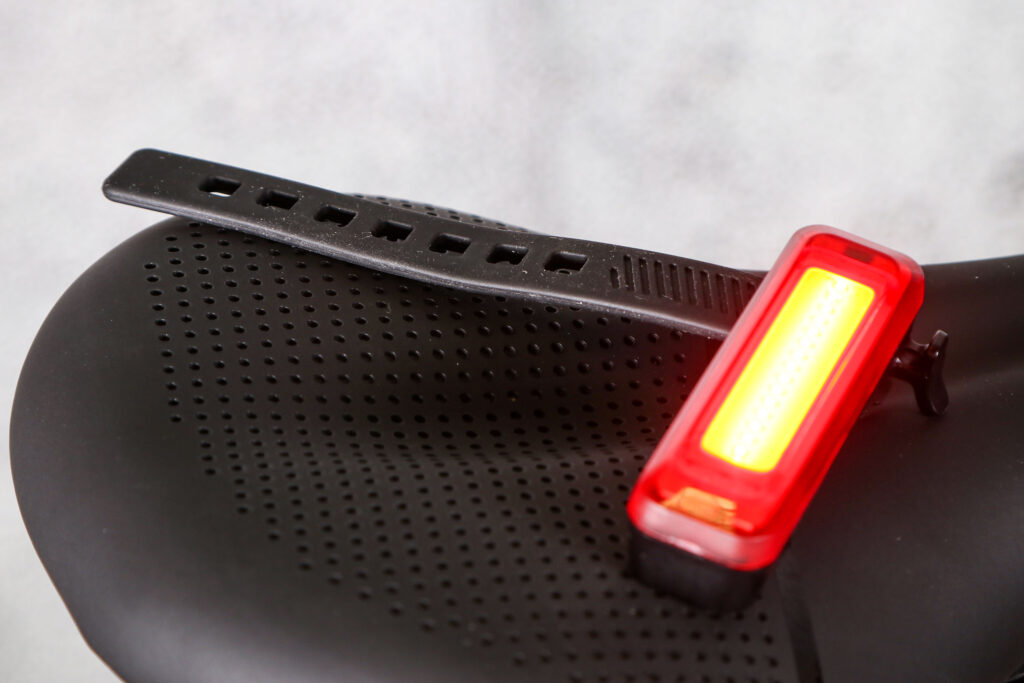 2022 BBB SignalBrake Auto Brake rear light – strap.jpg