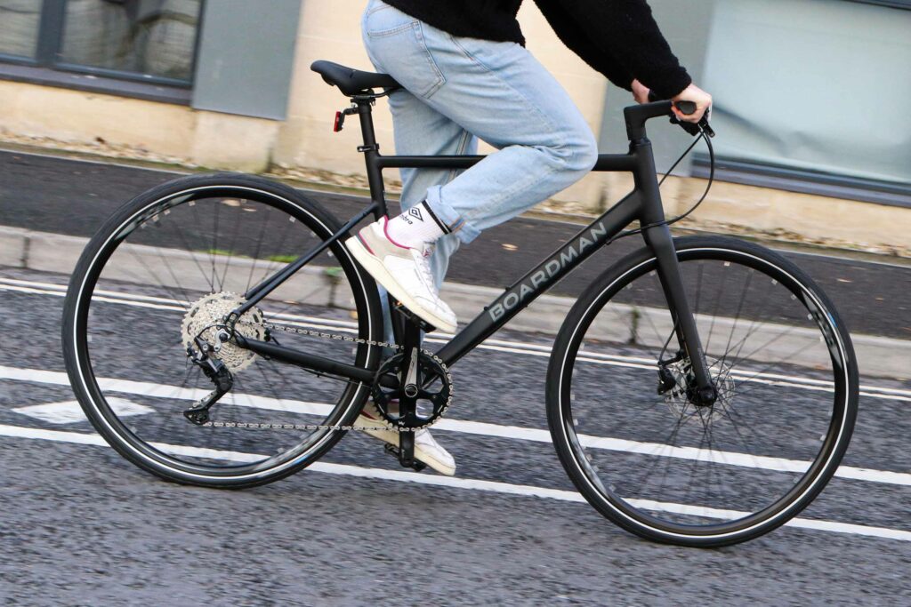 2022 Boardman HYB 8.8 – riding 3.jpg