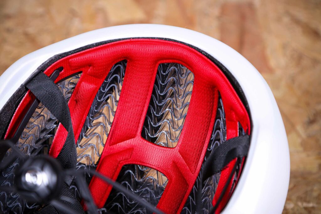 2022 Bontrager Circuit WaveCel Helmet – inside 1.jpg