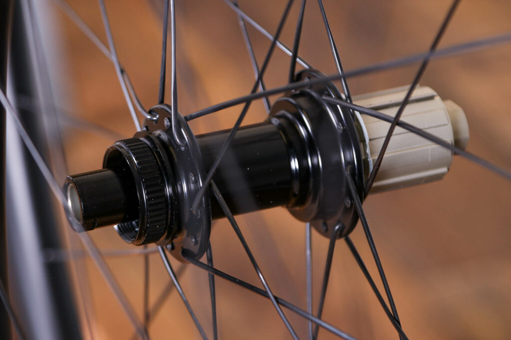 2022 CES Sport Draig 50 wheelset – rear hub.jpg