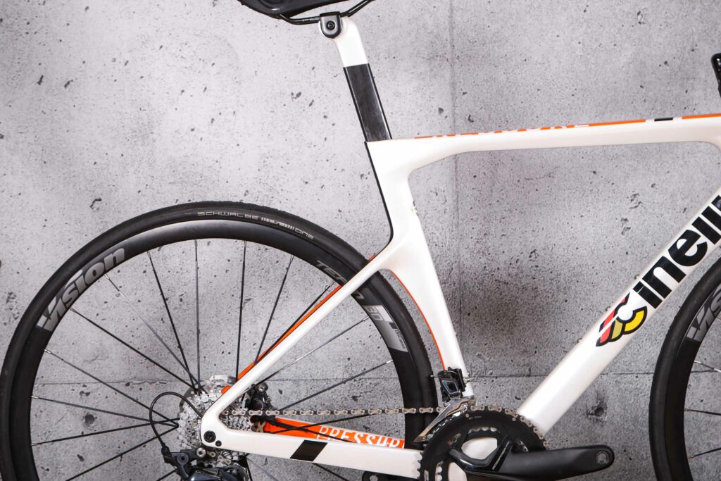2022 Cinelli Pressure Disc Ultegra 11x Hydro &ndash; rear.jpg